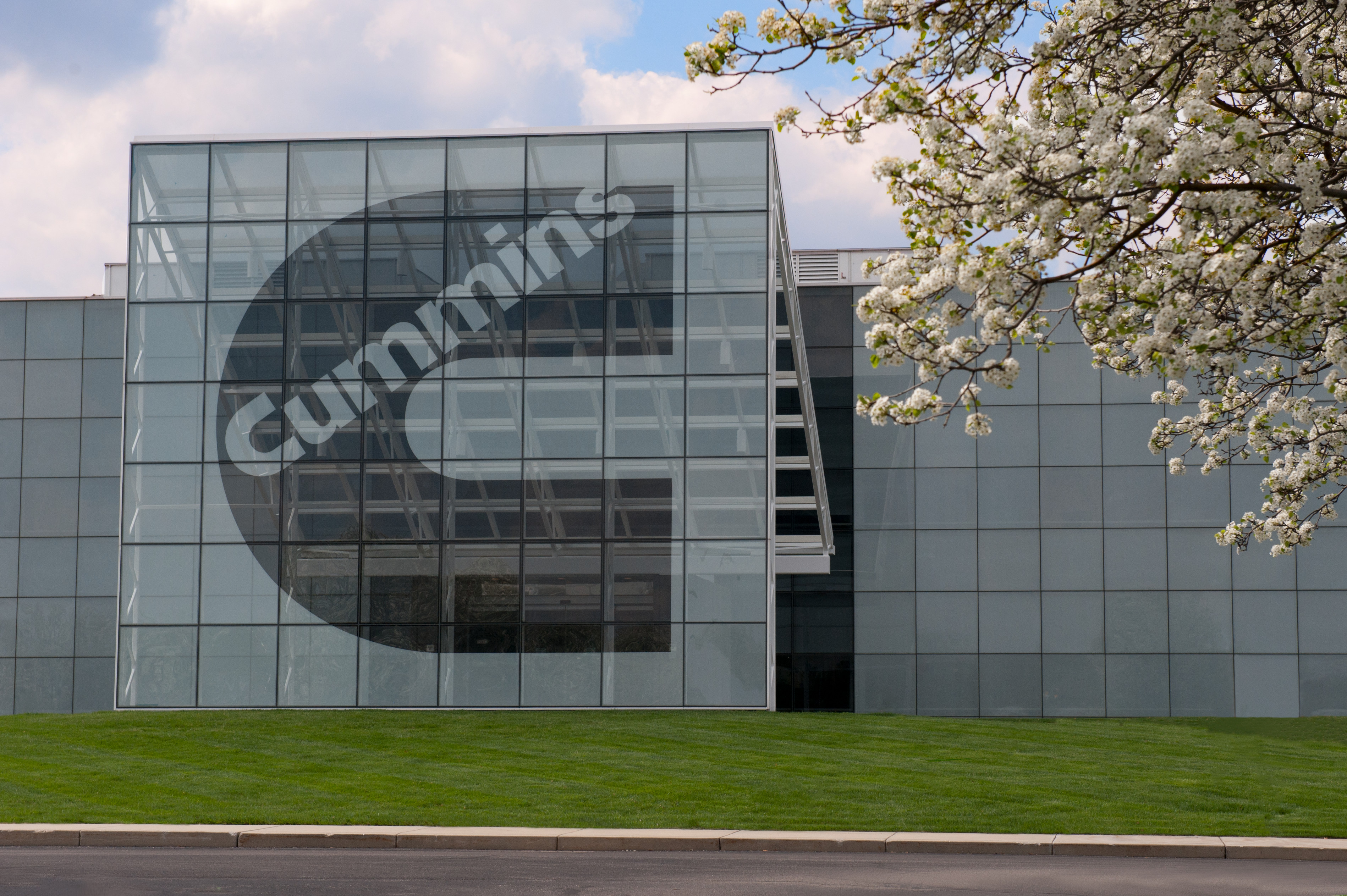 哥伦布发动机工厂是康明斯的制造工厂之一。现在，它是电动电力业务的所在地。