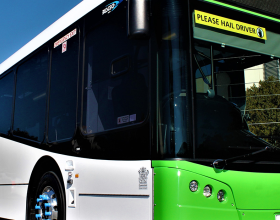 康明斯和Bustech宣布合作建立电池氢和电动公交车
